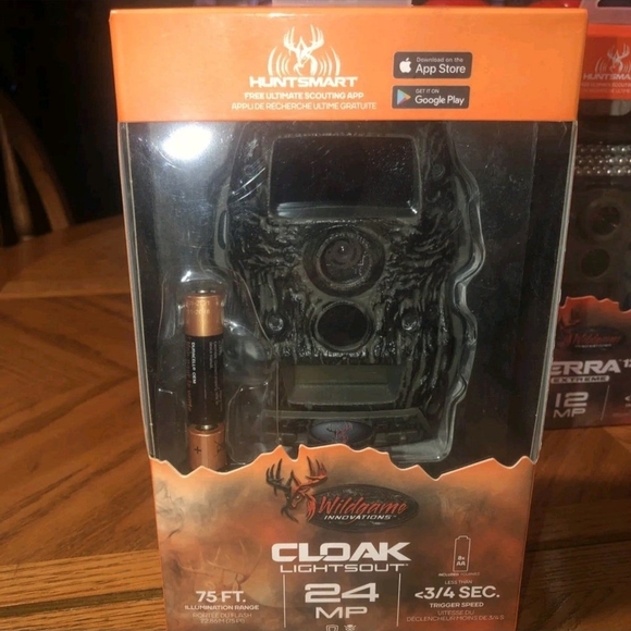 Wildgame CLOAK HuntSmart Lightsout 24MP Scouting Camera K24B20W26-21 New - Picture 1 of 1